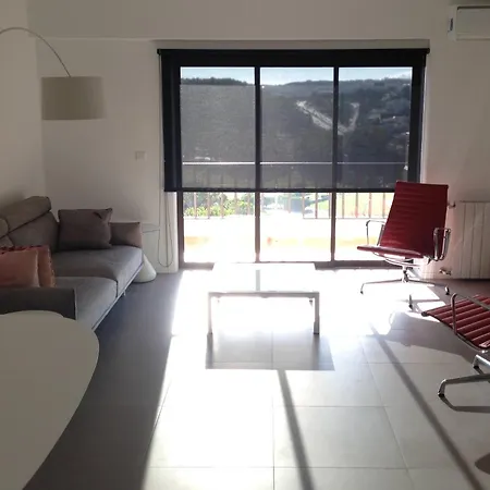 Lejlighed Cozy Well Lit With A Superb View