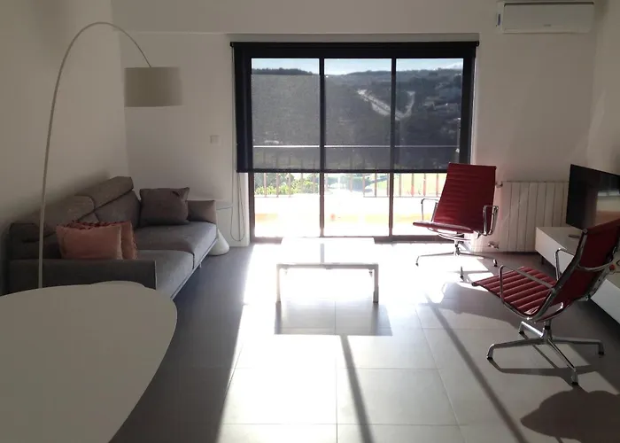 Lejlighed Cozy Well Lit With A Superb View